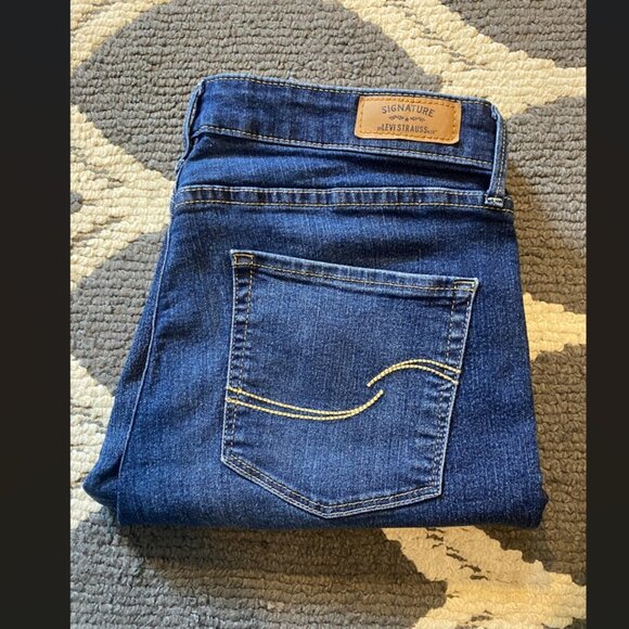Levi's Women's Signature Modern Slim Stretch Jeans Size 12 - Picture 9 of 11